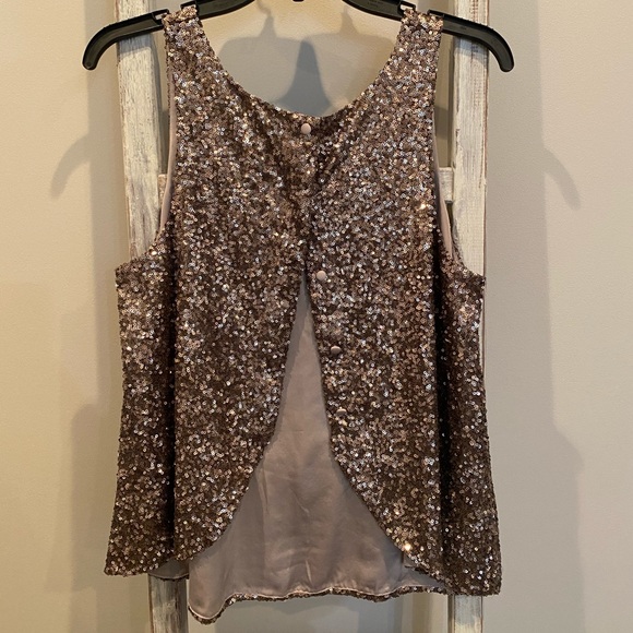 Sequin open back top - Picture 2 of 3